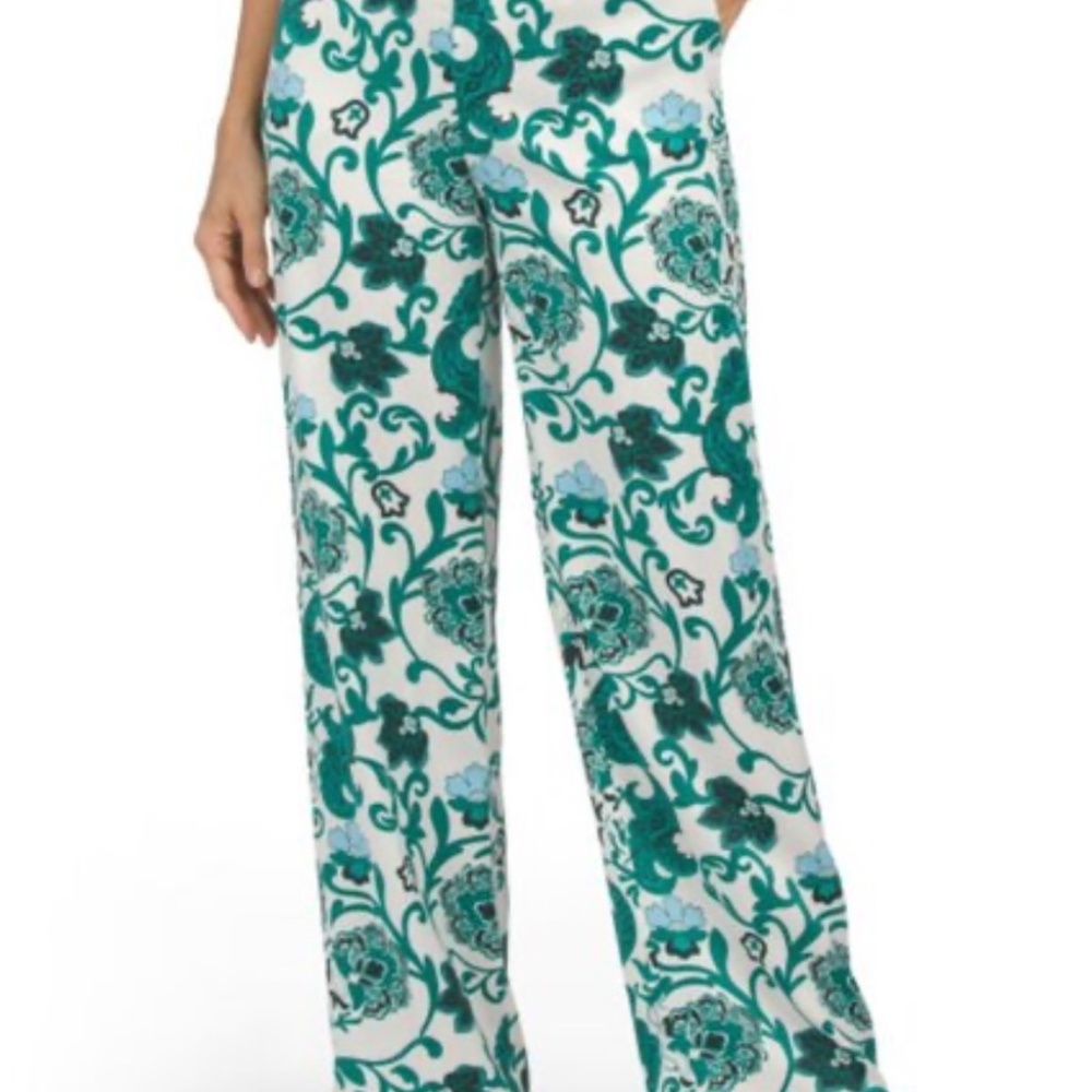 ISO Rachel Zoe size Large